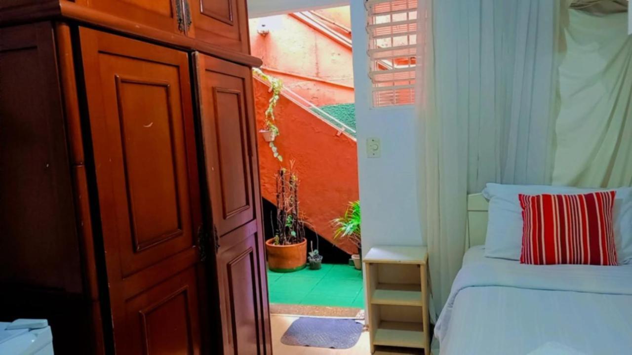 Pousada E Hostel Sao Paulo Economica - Bairro Pinheiros, Proximo Hospital Das Clinicas E Incor, Oscar Freire, Av Paulista, Allianz, Vila Madalena E Facil Acesso Ao Ibirapuera E Morumbi — Fotos 1